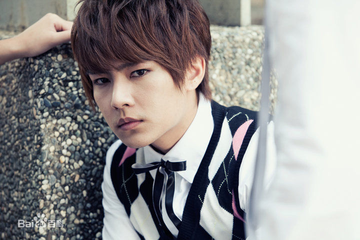 最新炎亚纶(Aaron、Arron)精彩图册1