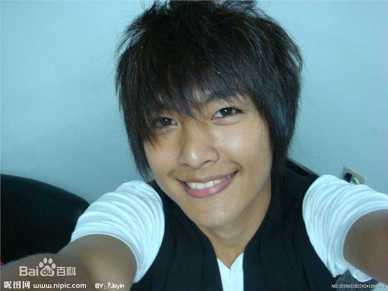 炎亚纶(Aaron、Arron)精彩图册1