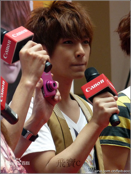 炎亚纶(Aaron、Arron)精彩图册1