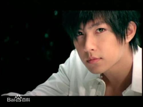 炎亚纶(Aaron、Arron)精彩图册1