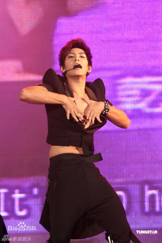 炎亚纶(Aaron、Arron)精彩图册