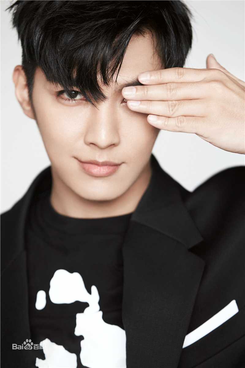 炎亚纶(Aaron、Arron)前后照片