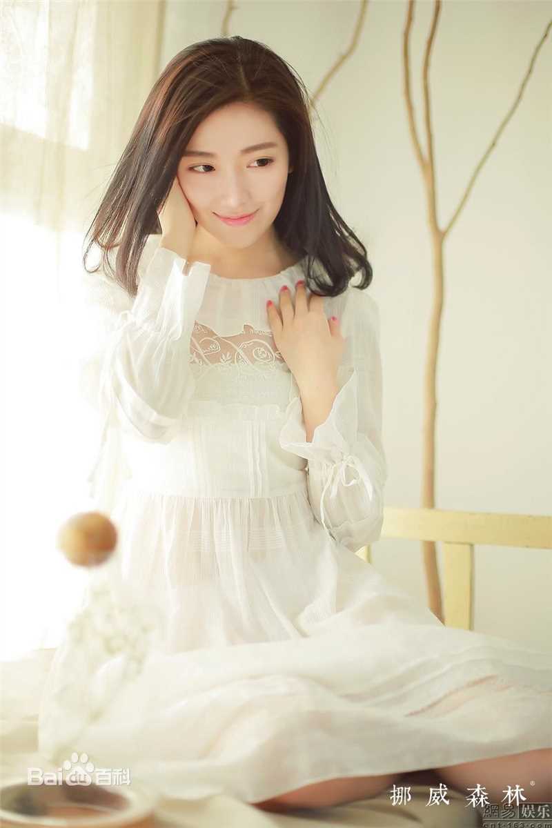 菅纫姿(Joyce)最新清新图集