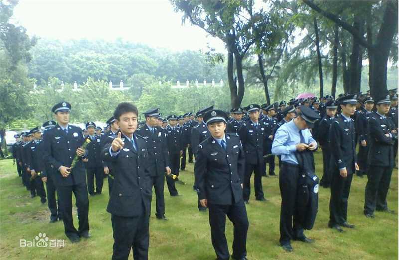 贾乃亮(Jerry)2011年《便衣警察》最新剧照