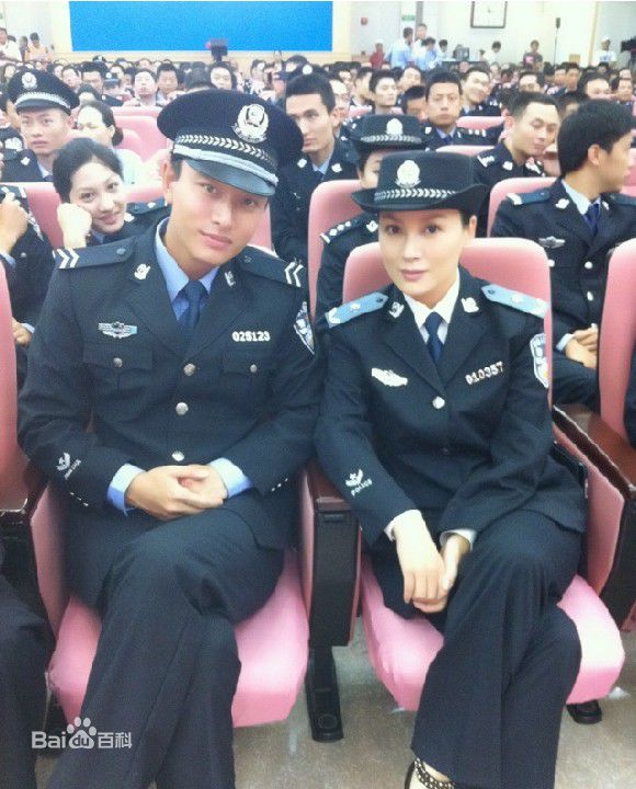 贾乃亮(Jerry)2011年《便衣警察》最新剧照