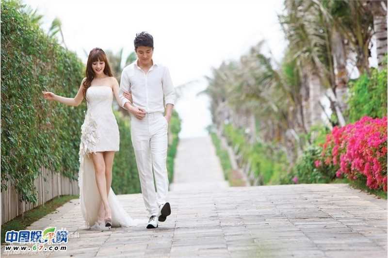 贾乃亮(Jerry)与李小璐图片图册