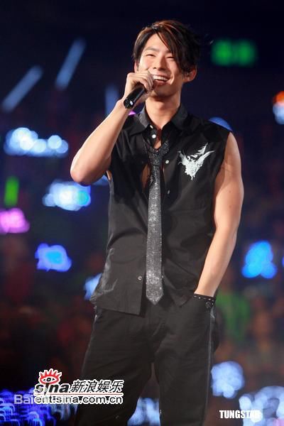 F4(F4)2006年香港红勘演唱会性感图片图集