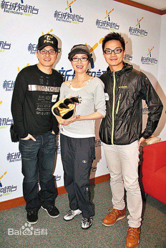 曹永廉(Raymond ，Cho Wing Lim)生活照生活照相册