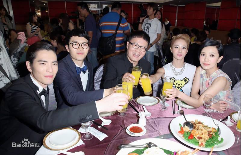 萧敬腾(Jam Hsiao)第24届金曲奖颁奖典礼性感图片图集