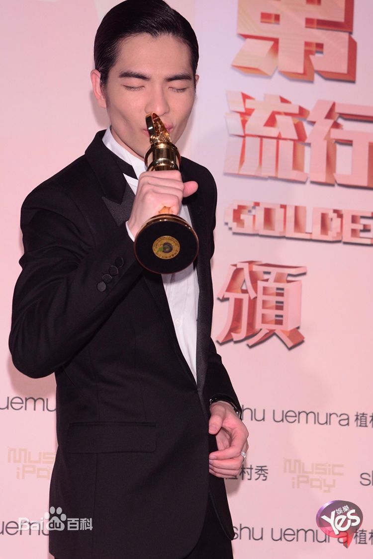 萧敬腾(Jam Hsiao)第24届金曲奖颁奖典礼性感图片图集