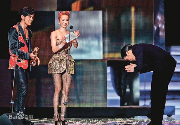 萧敬腾(Jam Hsiao)第24届金曲奖颁奖典礼性感图片图集