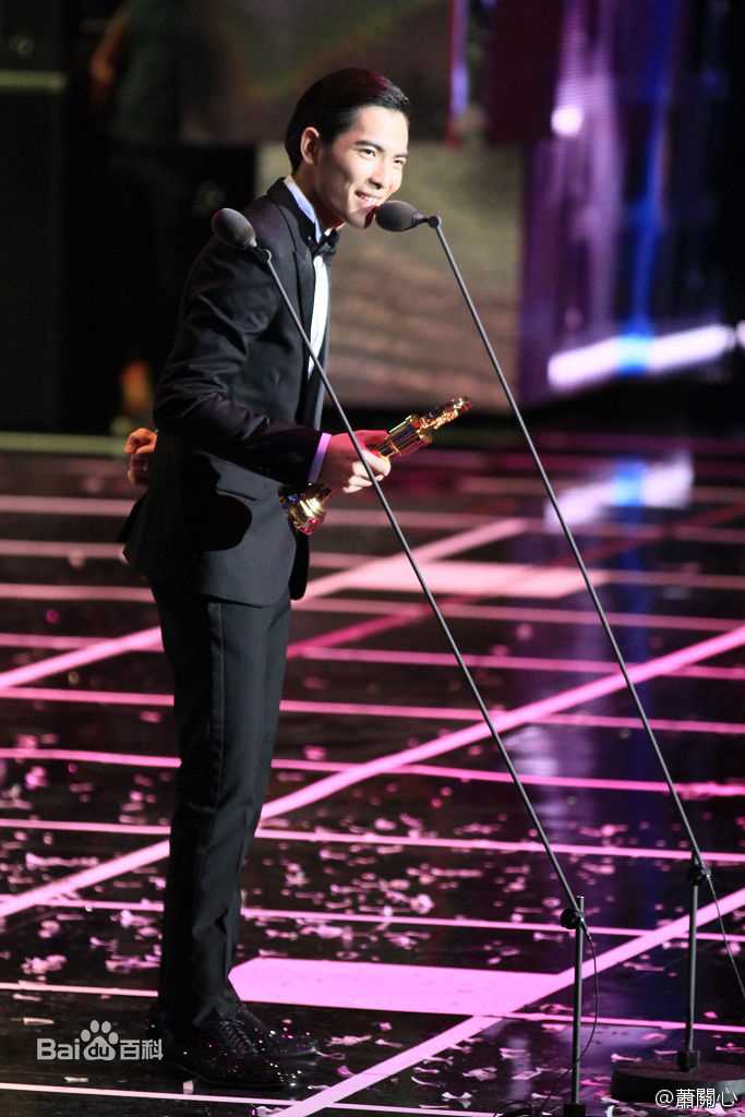 萧敬腾(Jam Hsiao)第24届金曲奖颁奖典礼性感图片图集
