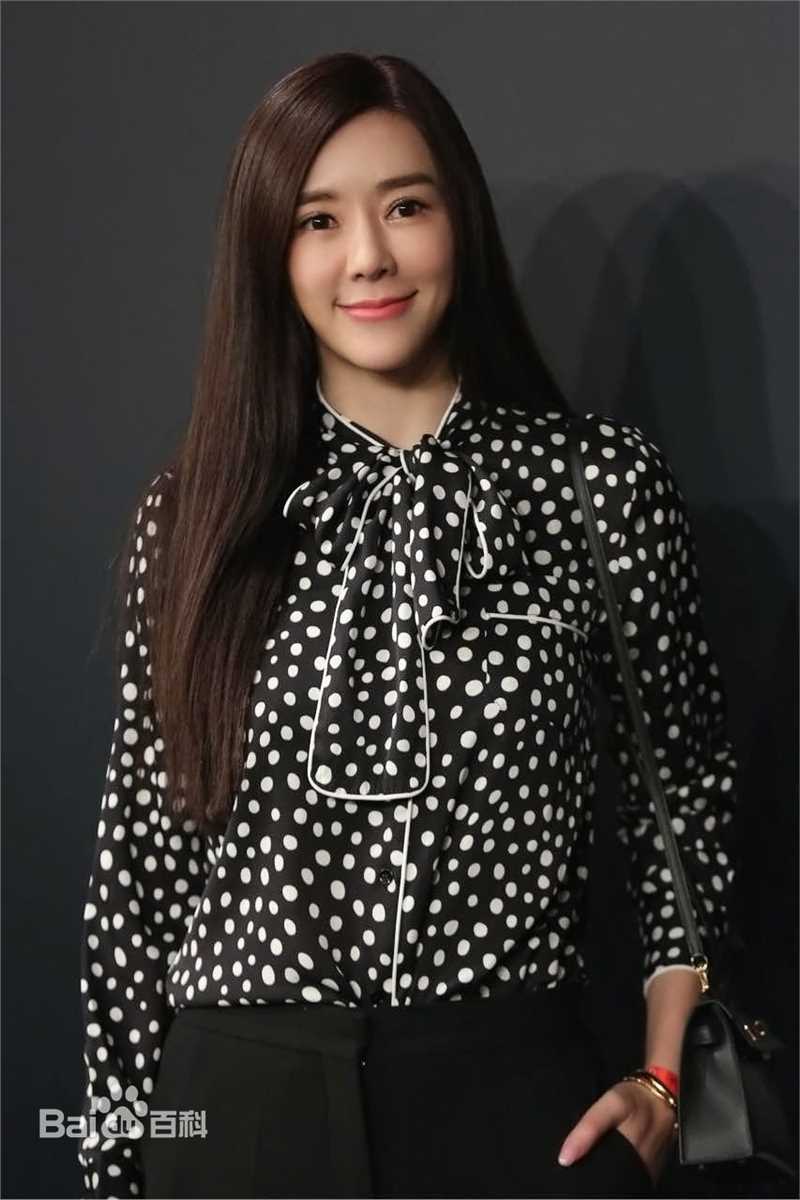 周韦彤(Cica Zhou)芭莎男士2016年度人物风云盛典照片图片图集