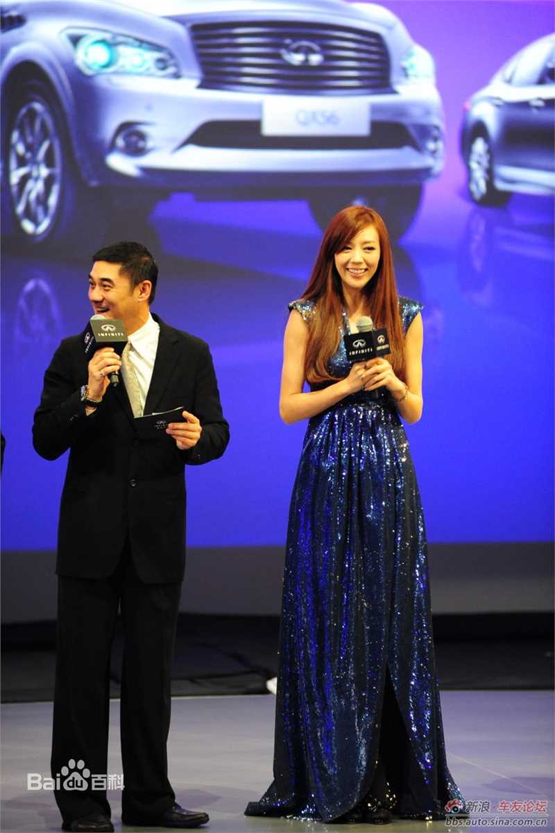 周韦彤(Cica Zhou)2010广州车展前后照片