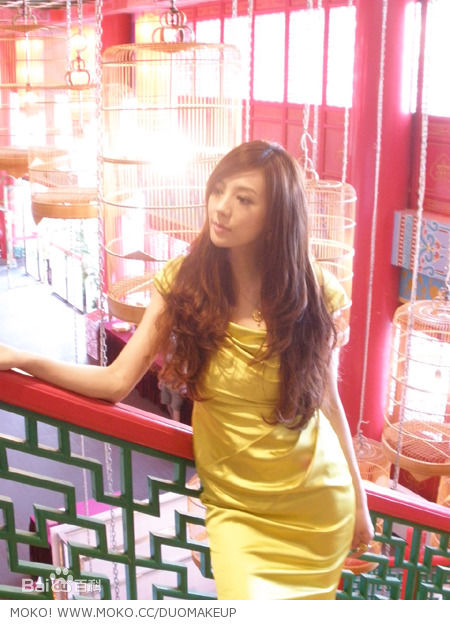 周韦彤(Cica Zhou)韦彤MOKO花絮图册