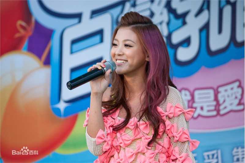 卓文萱(Genie)演唱会图片前后照片