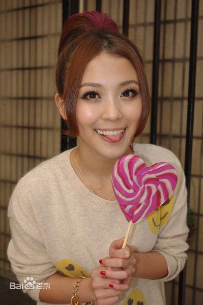 卓文萱(Genie)_公益活动性感图片图集