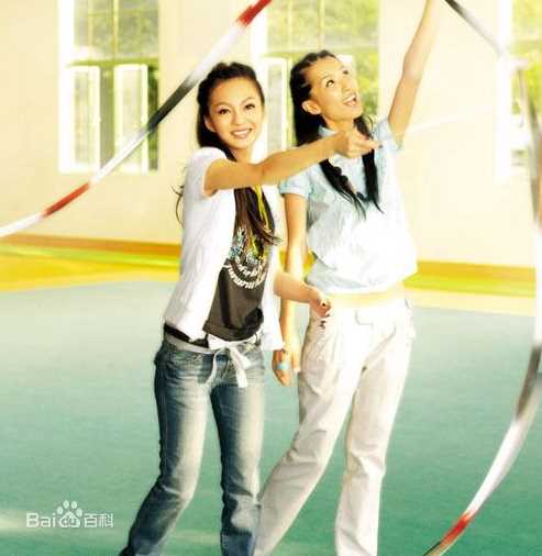 赵霁(Evonne)代言美特斯邦威图片图册