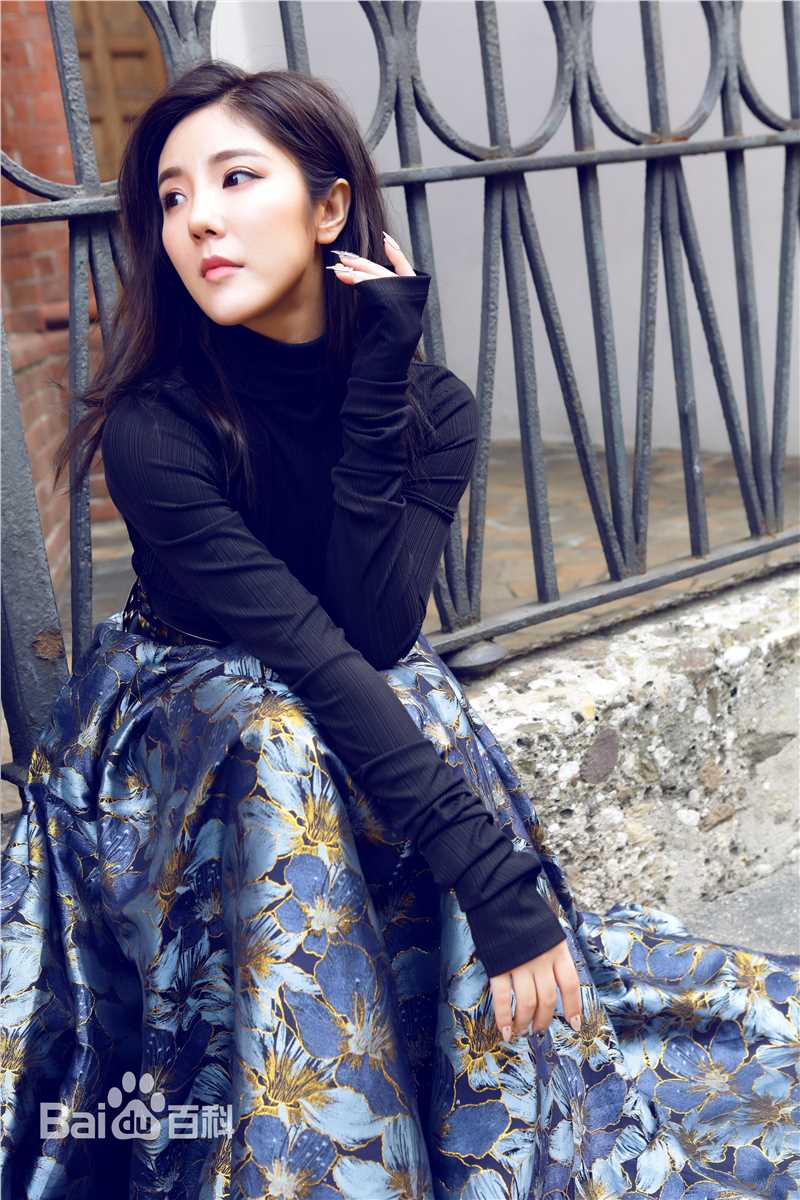 赵奕欢(Chloe Zhao)米兰时尚周图片图册