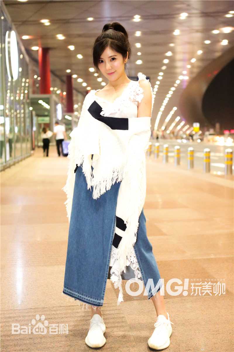 赵奕欢(Chloe Zhao)米兰时尚周图片图册