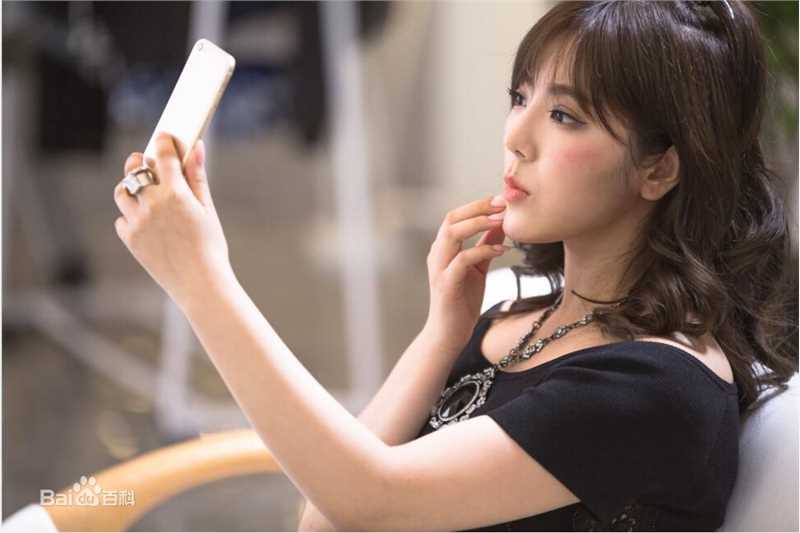 赵奕欢(Chloe Zhao)《繁星四月》剧照