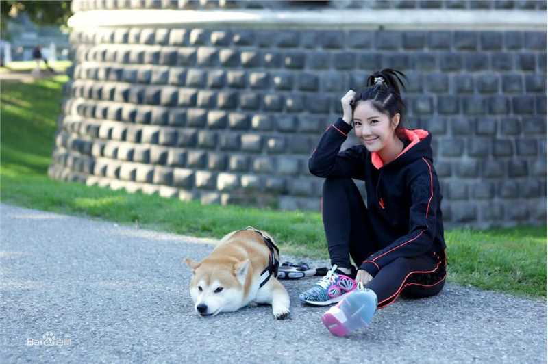 赵奕欢(Chloe Zhao)美图图册