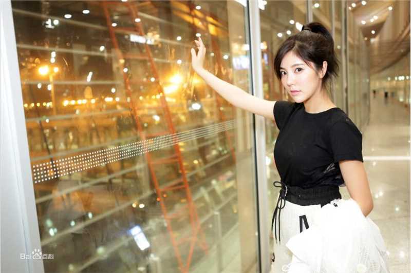 赵奕欢(Chloe Zhao)美图图册