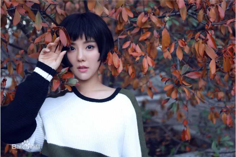 赵奕欢(Chloe Zhao)美图图册