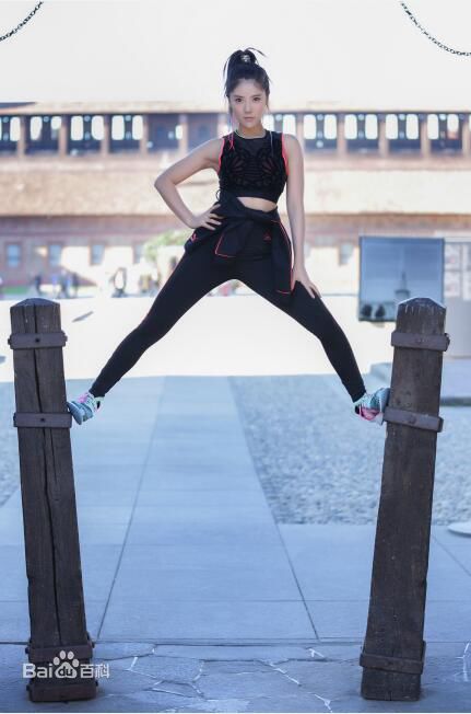 赵奕欢(Chloe Zhao)美图图册