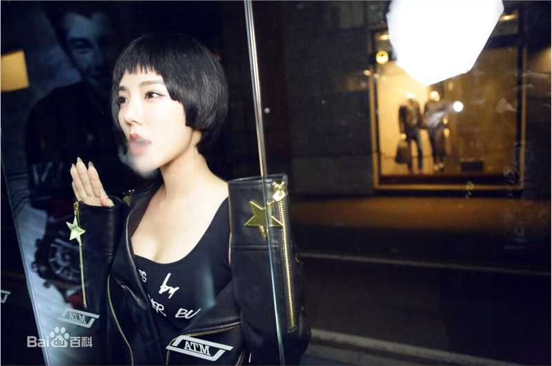 赵奕欢(Chloe Zhao)美图图册