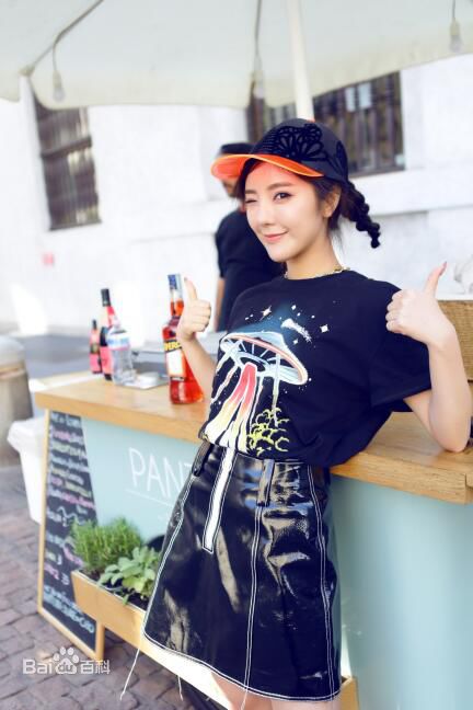 赵奕欢(Chloe Zhao)美图图册