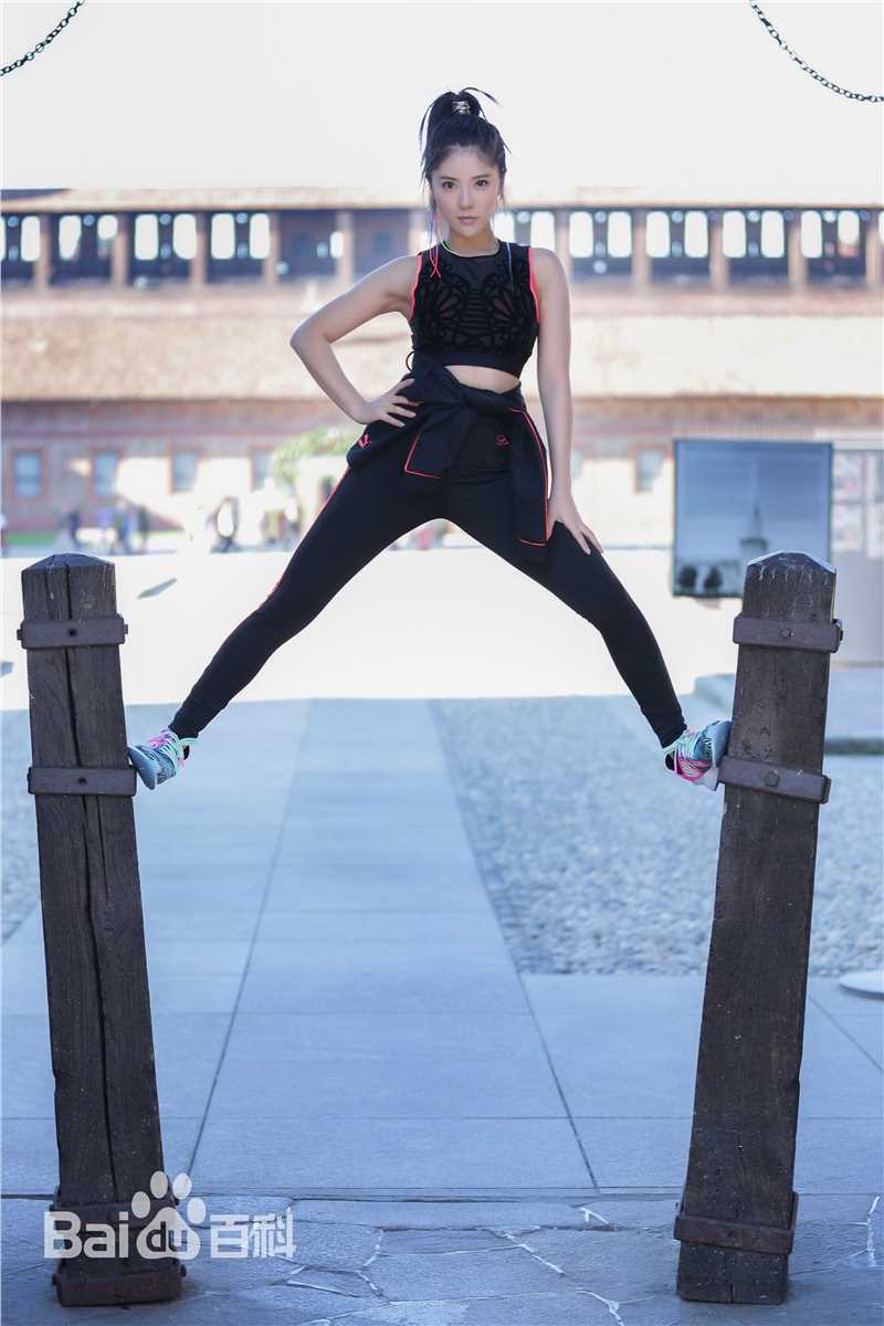 赵奕欢(Chloe Zhao)美图图册