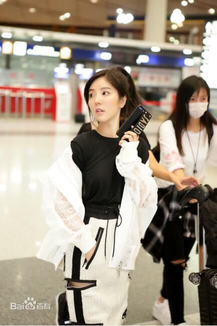 赵奕欢(Chloe Zhao)美图图册