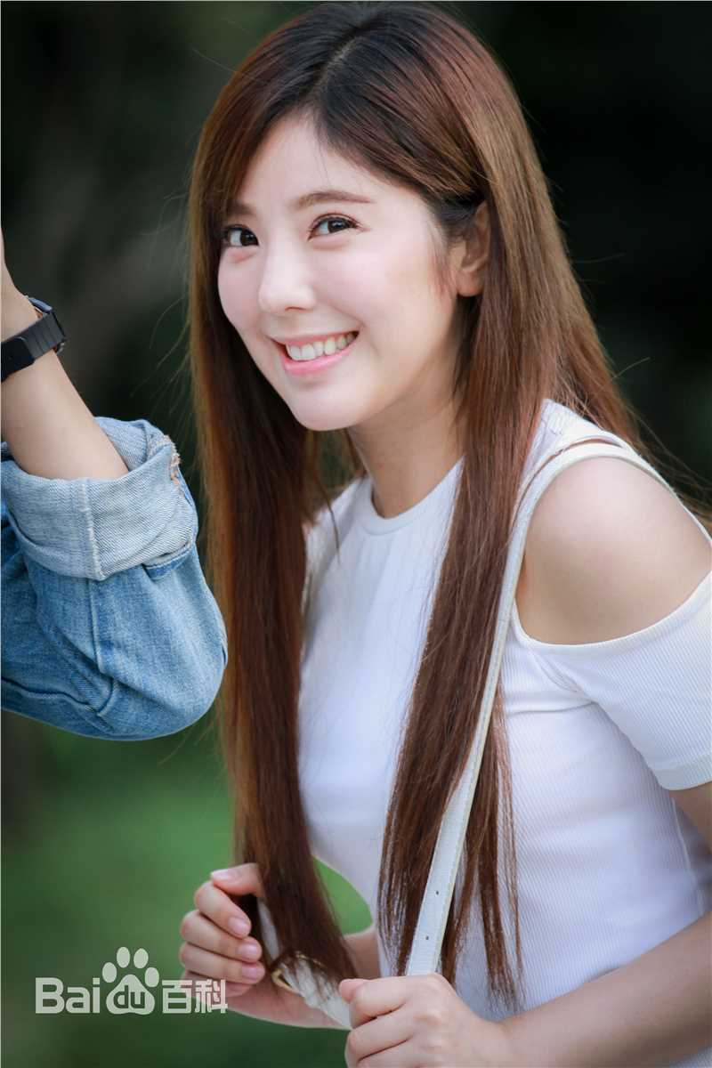 赵奕欢(Chloe Zhao)《很纯很暧昧》精选剧照