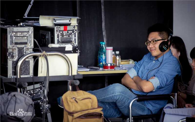 最新崔亮(JamesTsui)在《亲爱的她们》中的壁纸