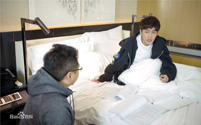 最新崔亮(JamesTsui)在《亲爱的她们》中的壁纸