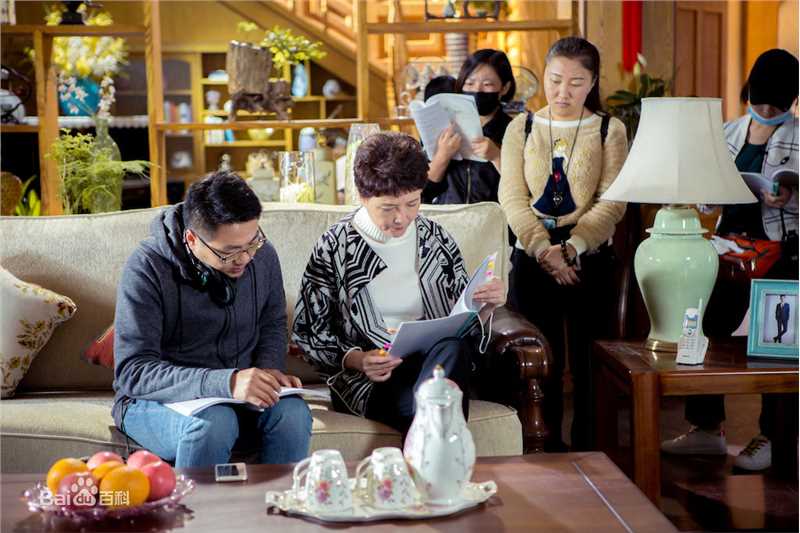 最新崔亮(JamesTsui)在《亲爱的她们》中的壁纸