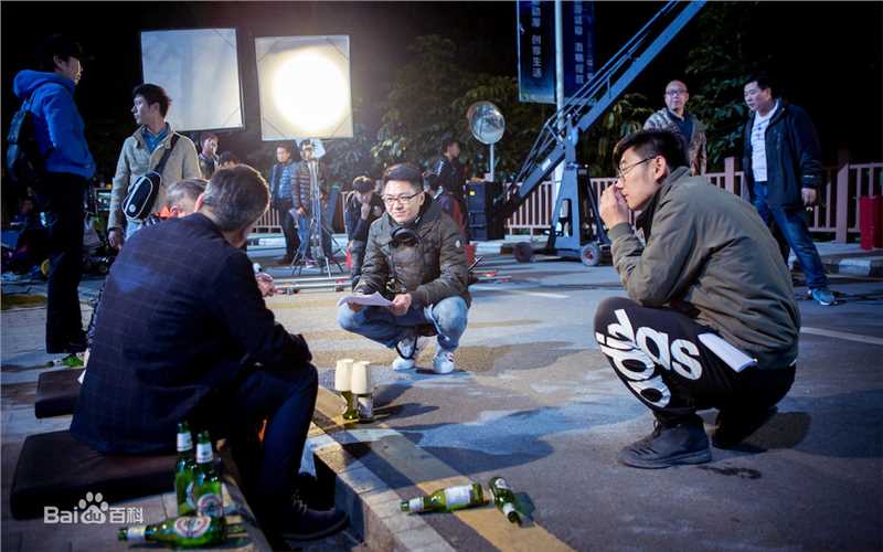 最新崔亮(JamesTsui)在《亲爱的她们》中的壁纸