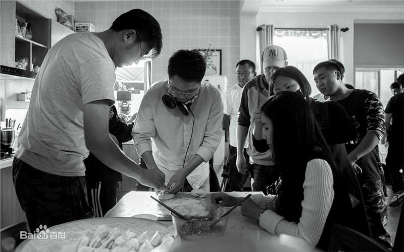 最新崔亮(JamesTsui)在《亲爱的她们》中的壁纸