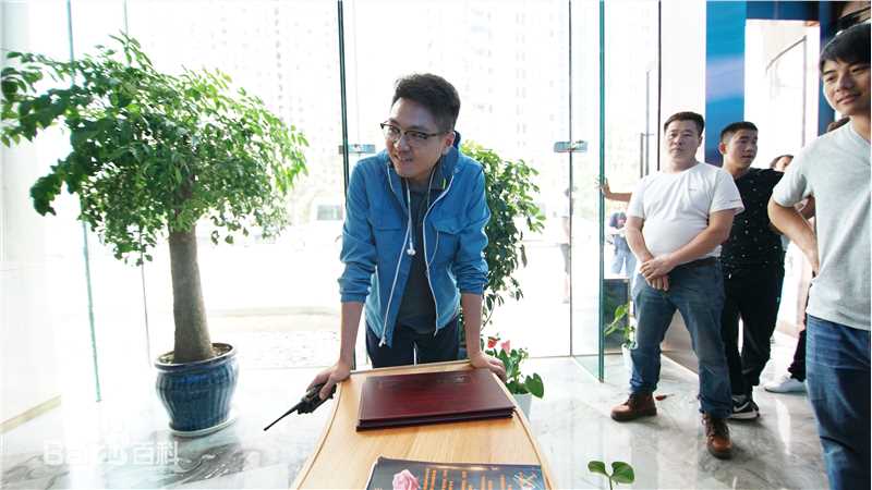 精选崔亮(JamesTsui)在《七月与安生》中的图册