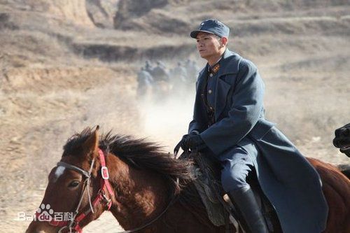 果靖霖果静林饰演楚云飞前后照片