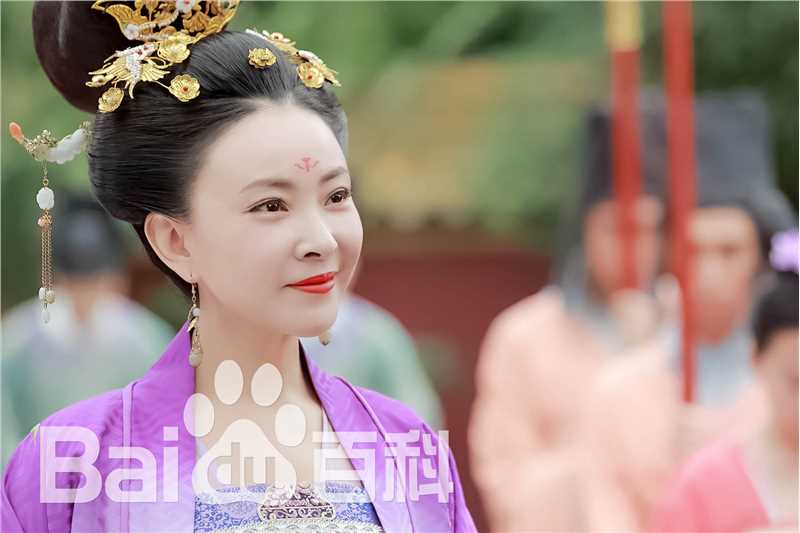 精选刘威葳(Vivienne Liu)在在《大唐荣耀》中饰演的张皇后中的图册