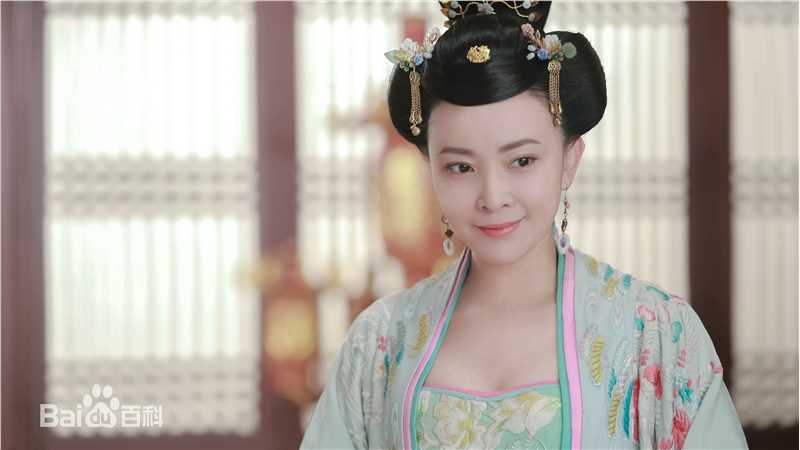 精选刘威葳(Vivienne Liu)在在《大唐荣耀》中饰演的张皇后中的图册