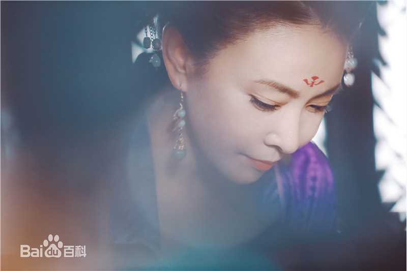 精选刘威葳(Vivienne Liu)在在《大唐荣耀》中饰演的张皇后中的图册