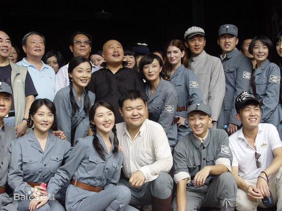 精选刘威葳(Vivienne Liu)在《新四军女兵》中的图册