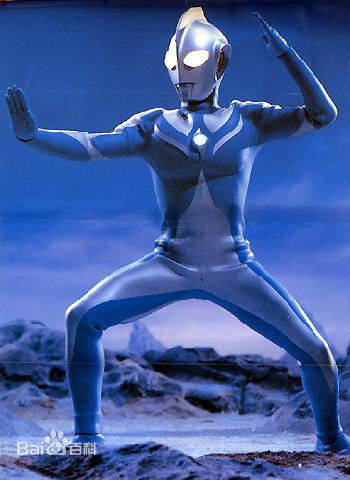 高斯·奥特曼(ウルトラマンコスモス<br>Ultraman Coos)月神模式壁纸壁纸