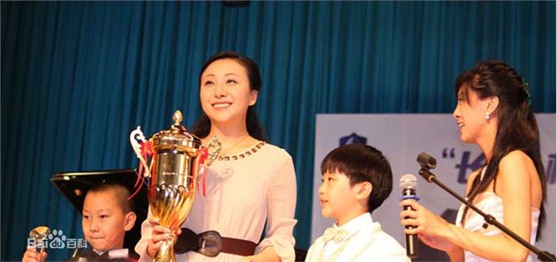 隋兰电视剧《养父》精选剧照