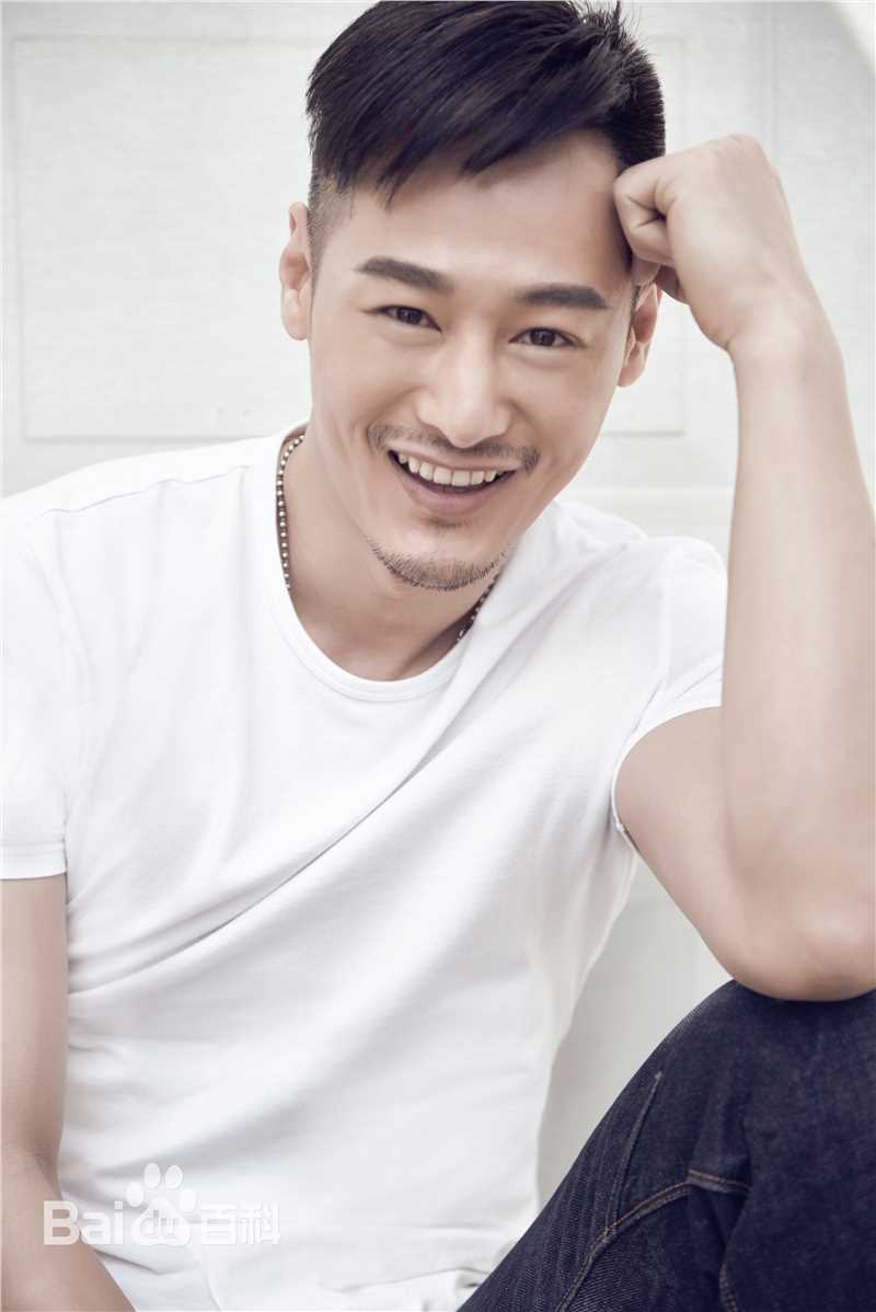 最新亓航性感图片