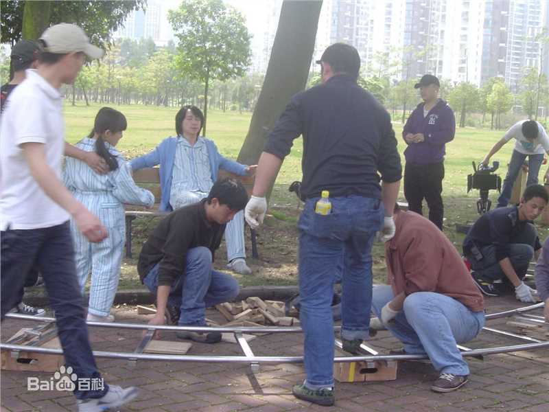 苏可拍戏现场性感图片图集