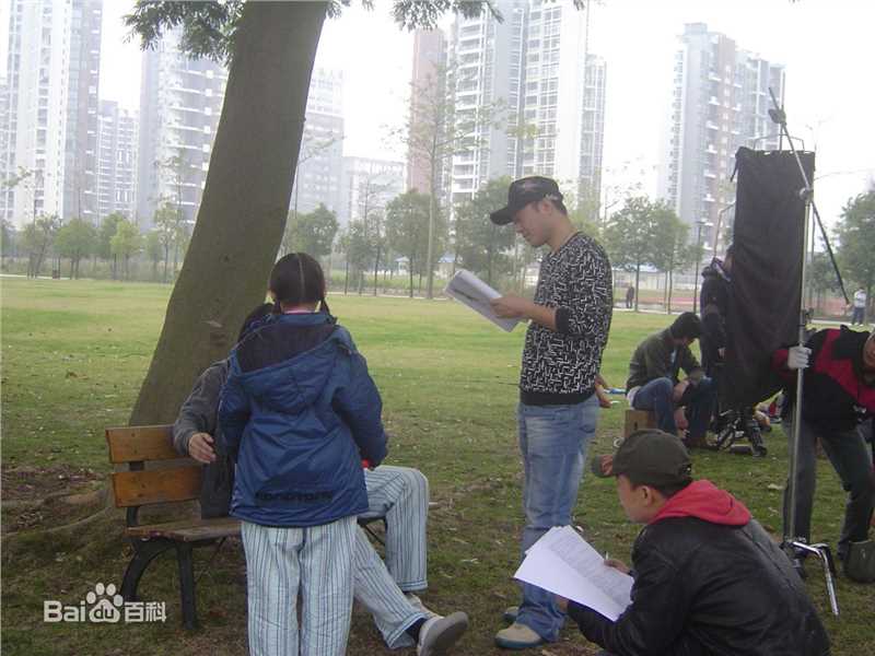 苏可拍戏现场性感图片图集